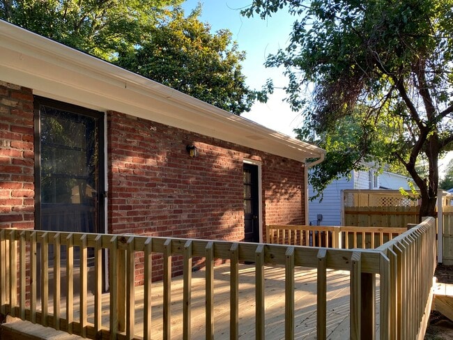 Photo - 8003 Broadfern Dr