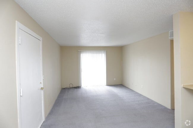 2BR, 2BA - Hampton_900 SF - Cottonwood Creek