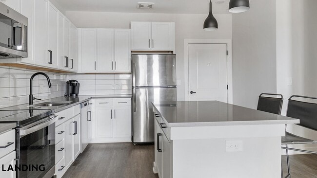 Photo - 1270 Hillcrest Dr Unidad 3-3414