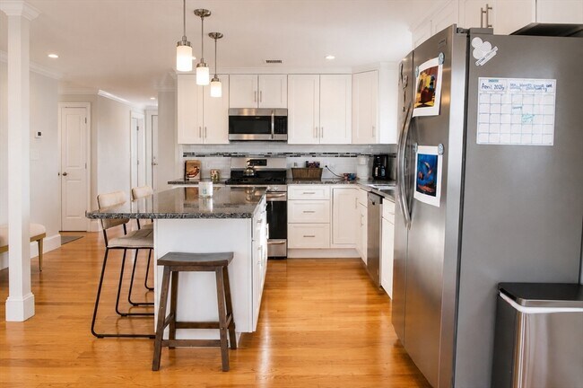 Photo - 274 Bowdoin St