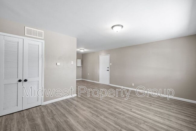 Photo - 1421 Vero Dr