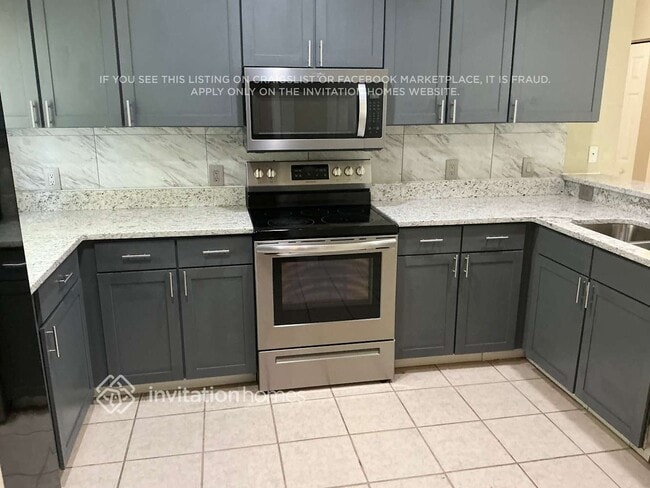 Photo - 3253 Gilbert St