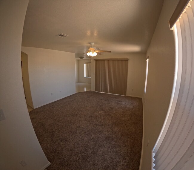 Living room - 3424 Sunriver Rd