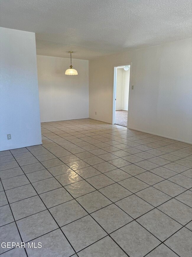 Photo - 5924 Cabrillo Dr