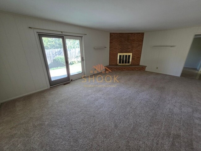 Photo - Cozy 3 BR Home in Convenient Location - Sh...