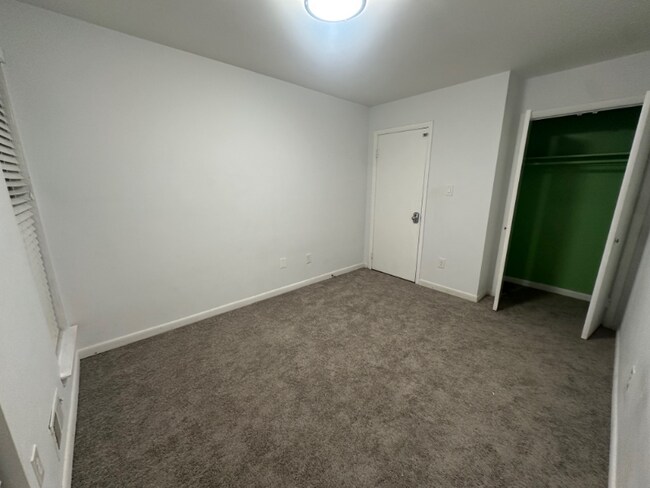 Photo - 8xxx Barrett Rd