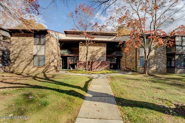 Photo - 178 Amberly Dr