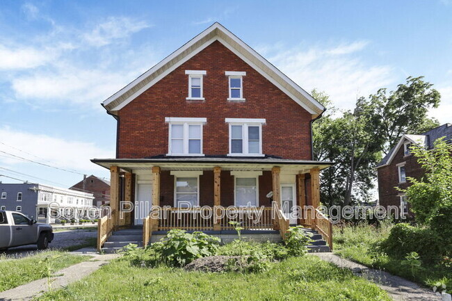 Building Photo - 1544 Granville St Rental