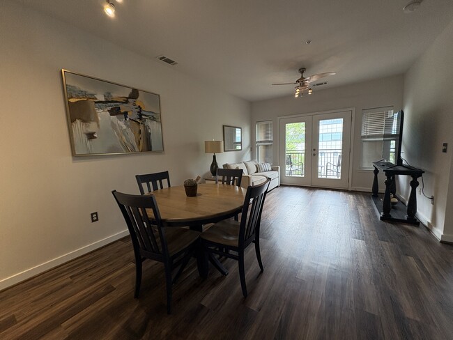 Photo - 2020 5th Ave S Unidad 441