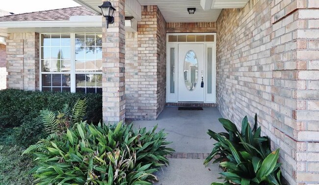 Photo - 6340 Ironside Dr S