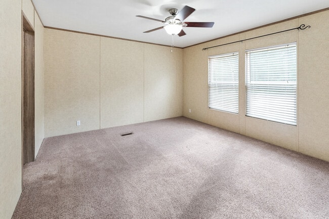 Photo - 204 Wild Flower Dr