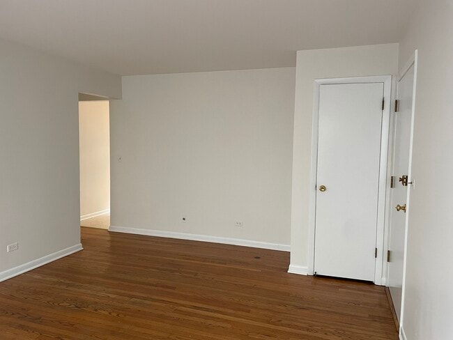 Photo - 4650 N Central Ave Unit 1E