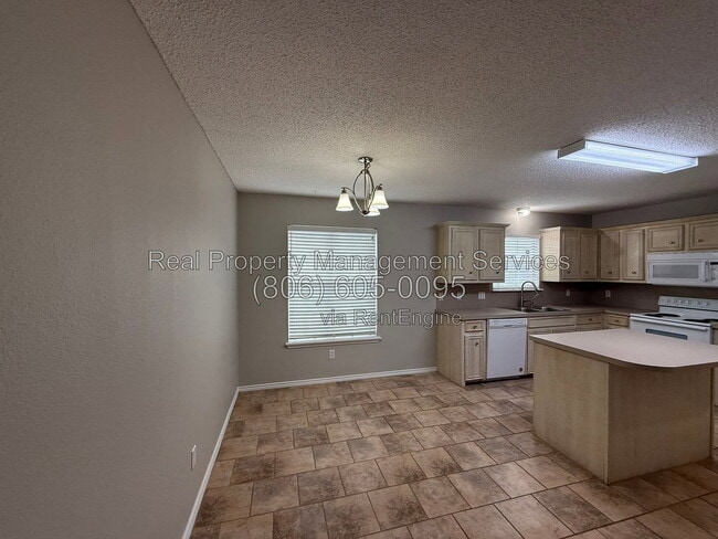 Photo - 8302 Dixon Ave