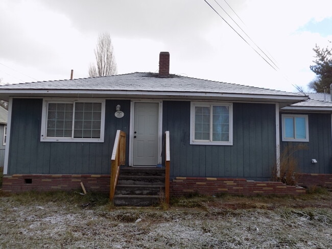 Photo - 1865 Hope St