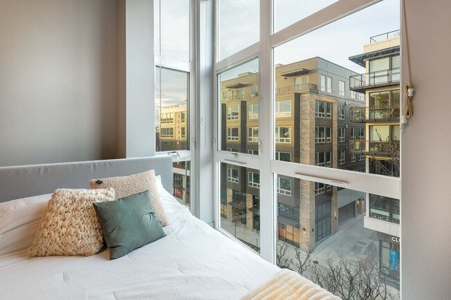 Photo - Minnie Flats