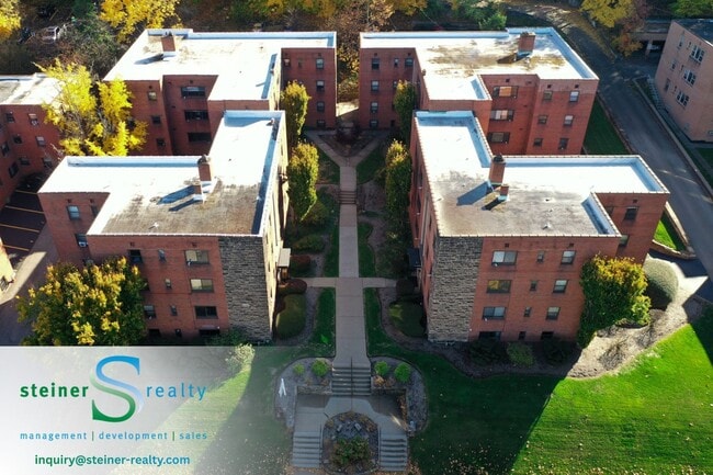 Building Photo - NORMANDY