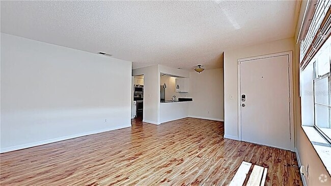 Building Photo - 304 S Habana Ave Unit 3 Rental