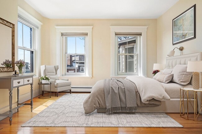 Building Photo - 28 Chestnut St Unit 3