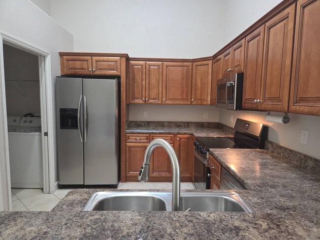 Photo - 2304 Palm Key Ct