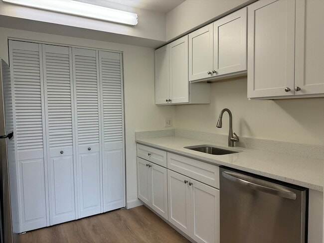 Photo - 1731 Beacon St Condo Unit 301