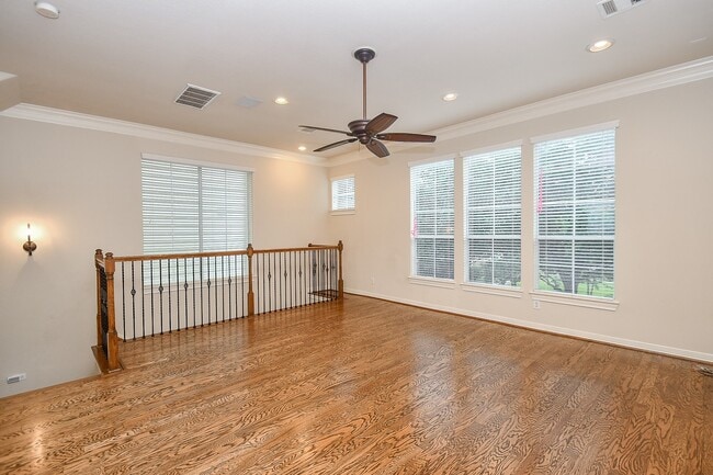 Photo - 3126 Clearview Cir