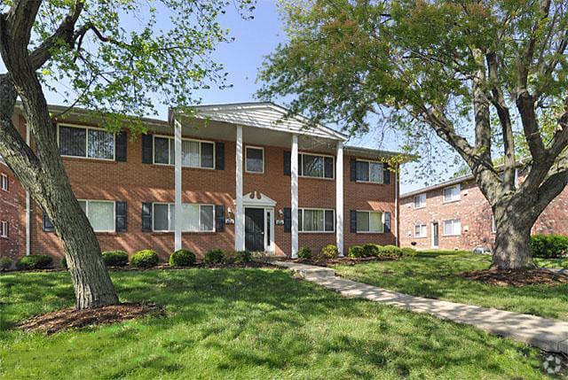 Charbonier Manor