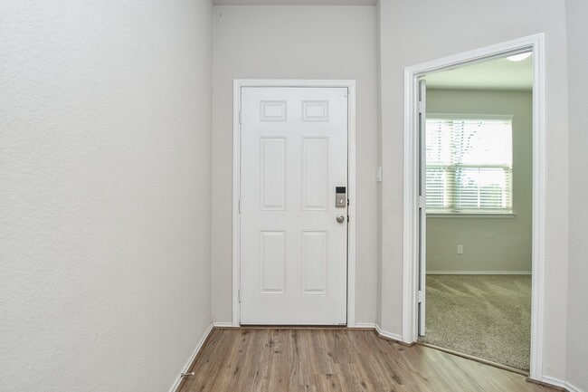 Photo - 14118 Silver Falls Ct