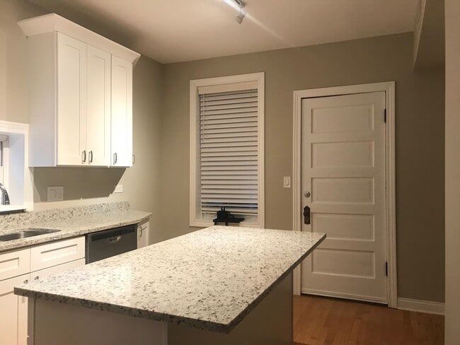 Kitchen2 - 939 W 34th St