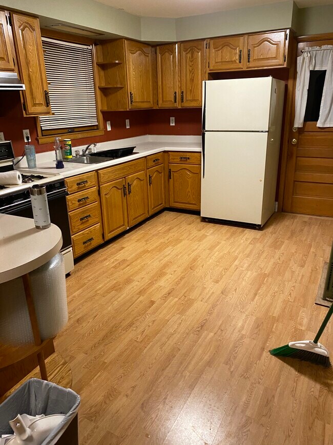 457 Burch St Rental House Rental in Dubuque, IA