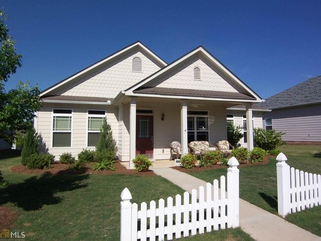 Building Photo - 83 Creekside Way