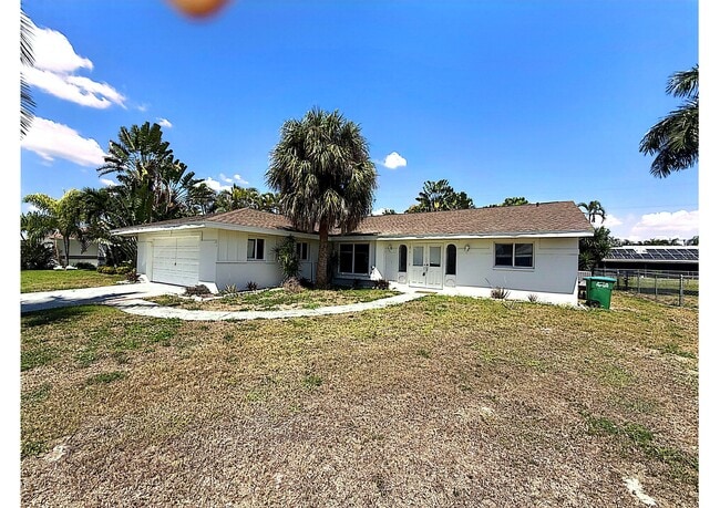 Building Photo - 1505 SE 36th St