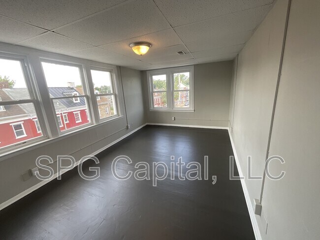 Photo - 601 S Queen St Condo