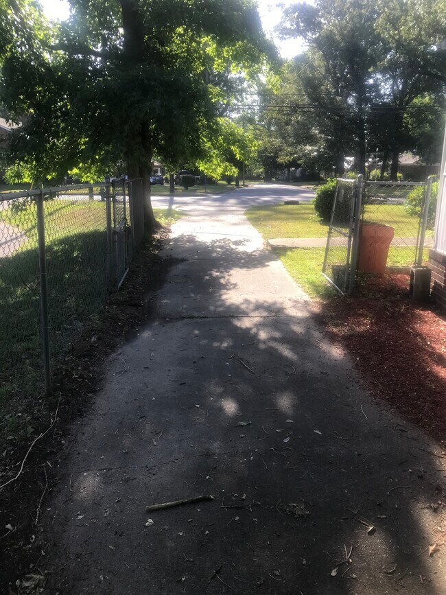 Photo - 1310 N Independence St