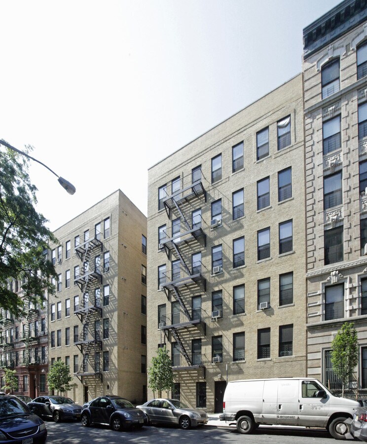 208 W 149th St - 208 W 149th St