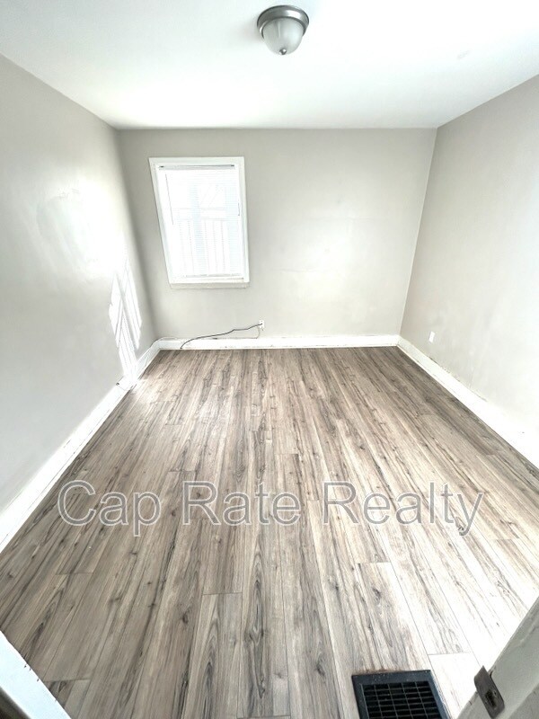 Photo - 1051 Republic Ave