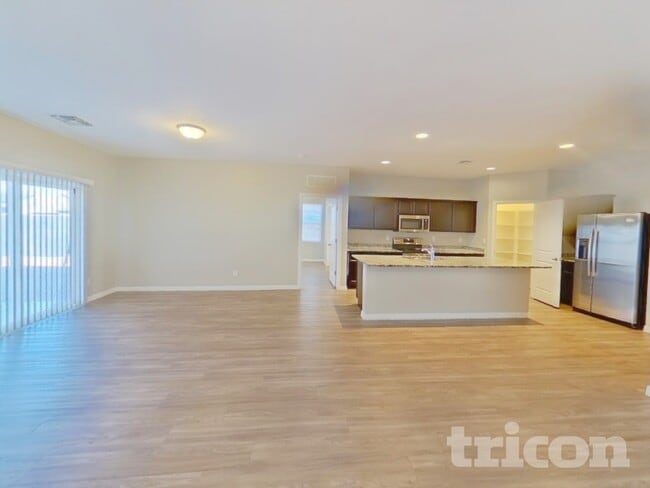 Photo - 37308 W Cannataro Ln