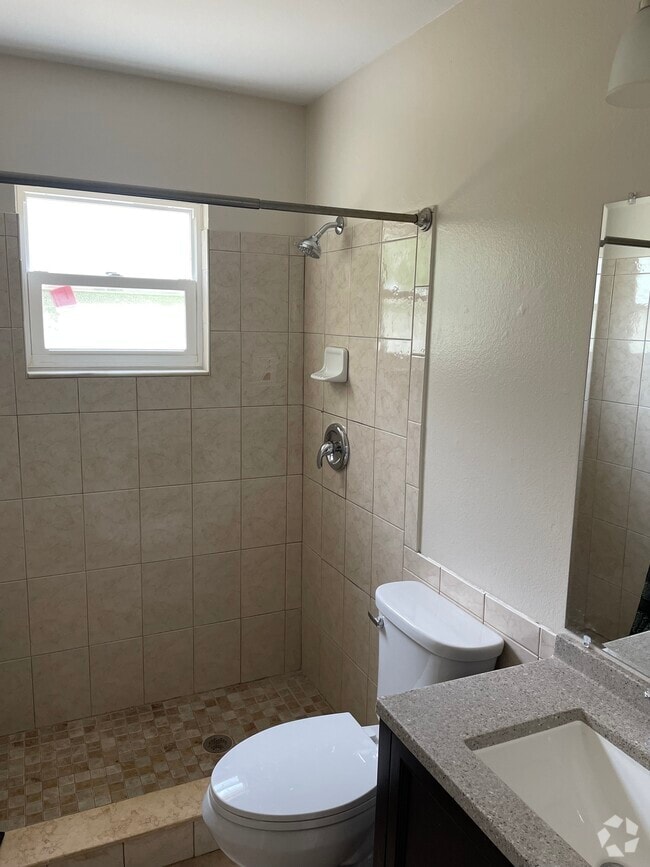 Building Photo - 5544 Wendy Lee Dr Rental