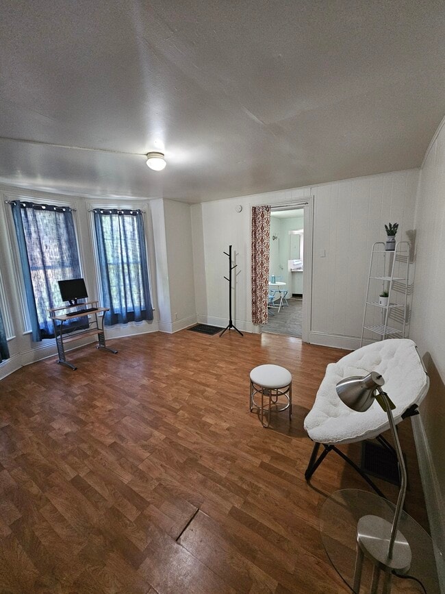 Photo - 413 W Vine St Unit 1
