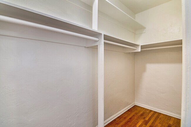 Photo - 1461 S Bedford St