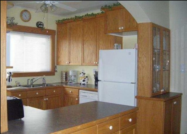 Photo - 4232 Marcy St