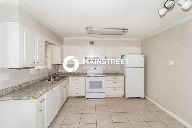 4 Bedroom Pet-Friendly Home in Memphis, TN with Main Street Renewal