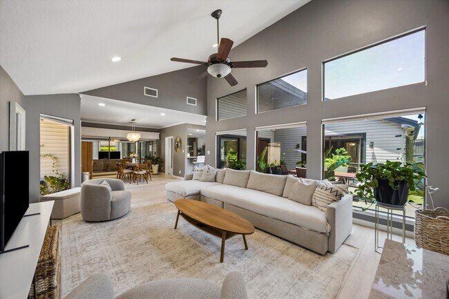 Photo - 11646 Manor Park Dr