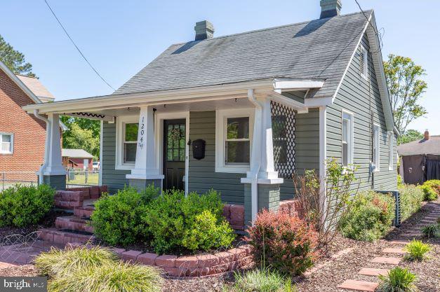 Photo - 1204 Railroad Ave House