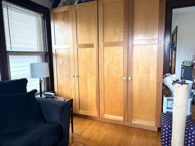 Photo - 2718-2720 Sommers Avenue Unit #4