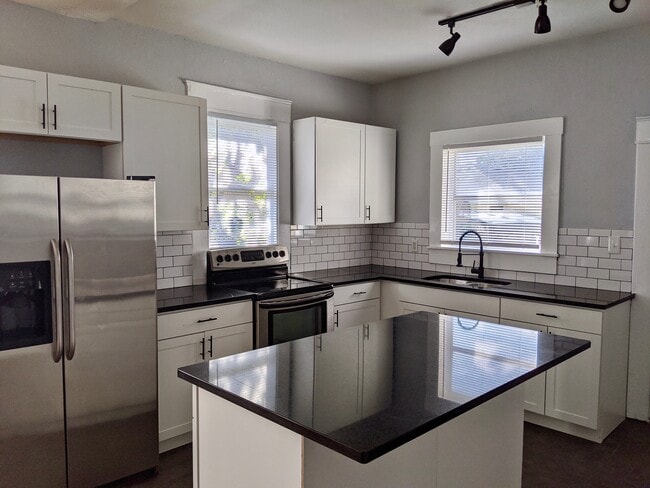 Photo - 3514 N 11th St