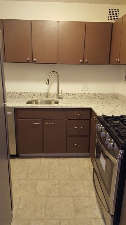 Photo - 99 Pond Ave Unit 902