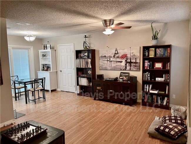 Photo - 115 Waller St Unit A