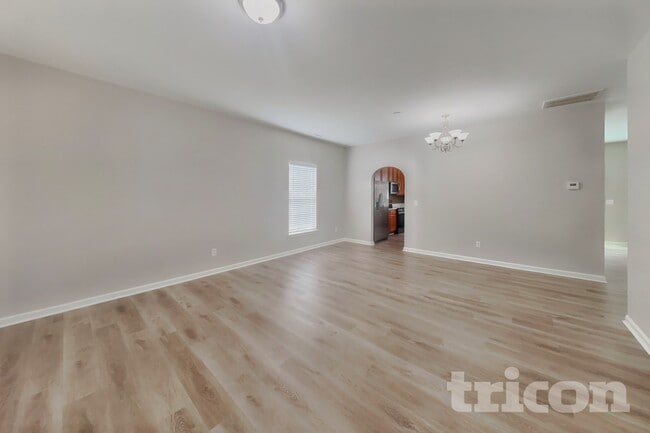 1104 Braemar Highland Dr