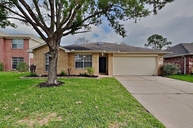 Building Photo - 4959 Sentry Woods Ln