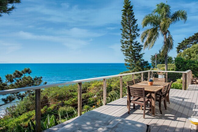 Building Photo - Stunning Mesa Oceanfront Home with Breatht...